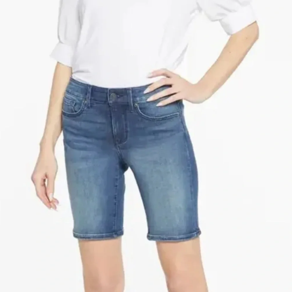 NWT NYDJ Ella 9” Inseam Denim Bermuda Shorts in Bluewell Dark Wash